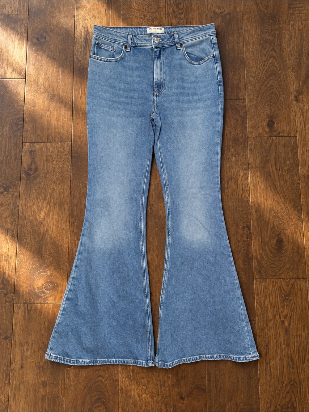 We The Free Light Blue Flare Jeans Sz 32 NWOT
